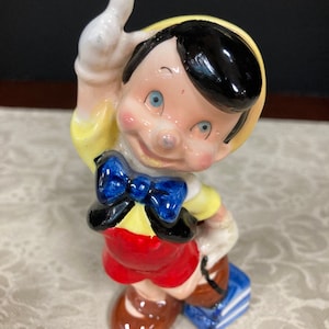 Walt Disney Pinocchio Figurine