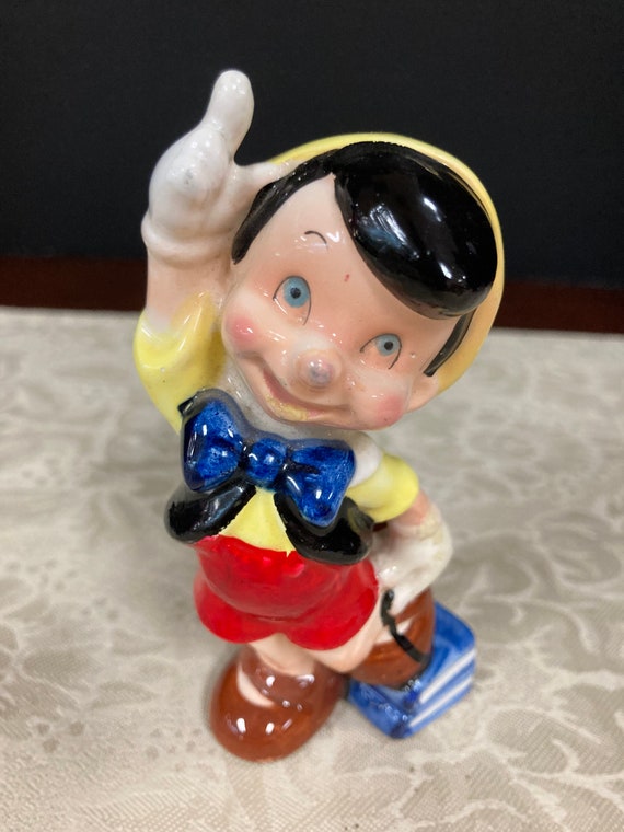 Walt Disney Pinocchio Figurine