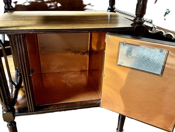 Smoking stand with humidor