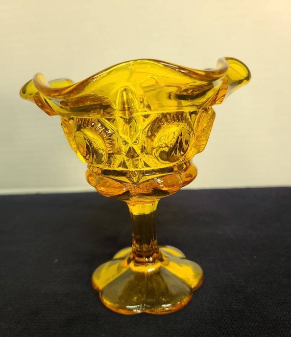 Amber pedestal compote dish