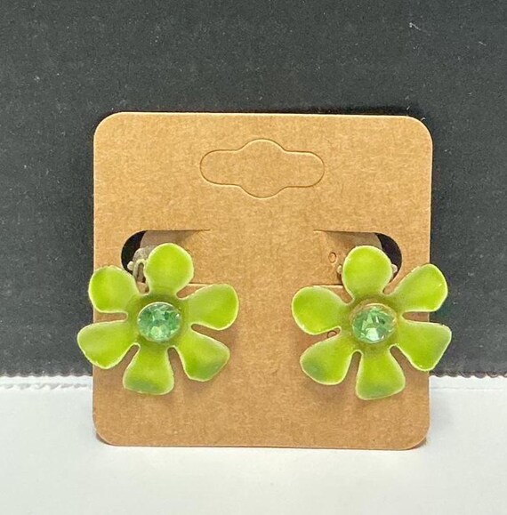 Green Daisy Clip-On Earrings