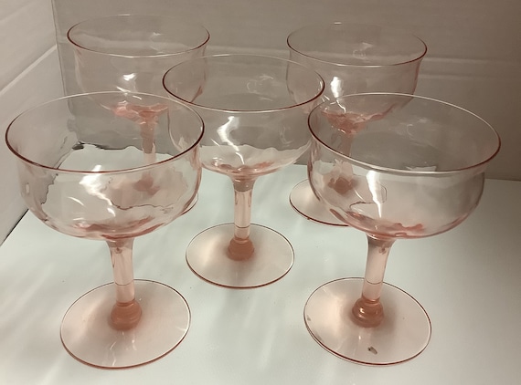 Pink Stem Glass Set