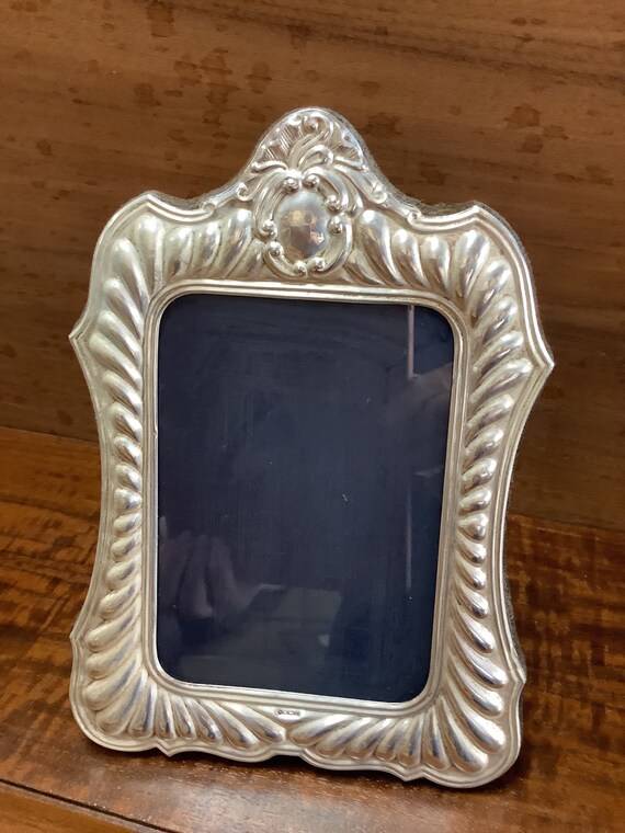 Sterling silver repose frame
