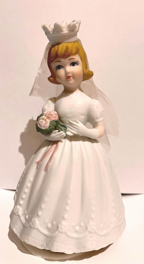 Schmidt Bride Musical figurine that rotates