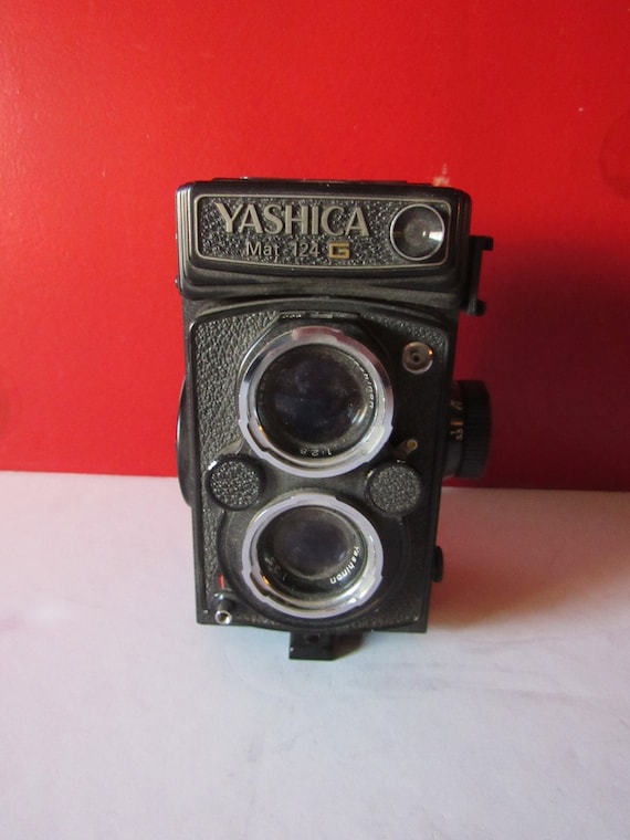 Yashica Mat 124 Camera