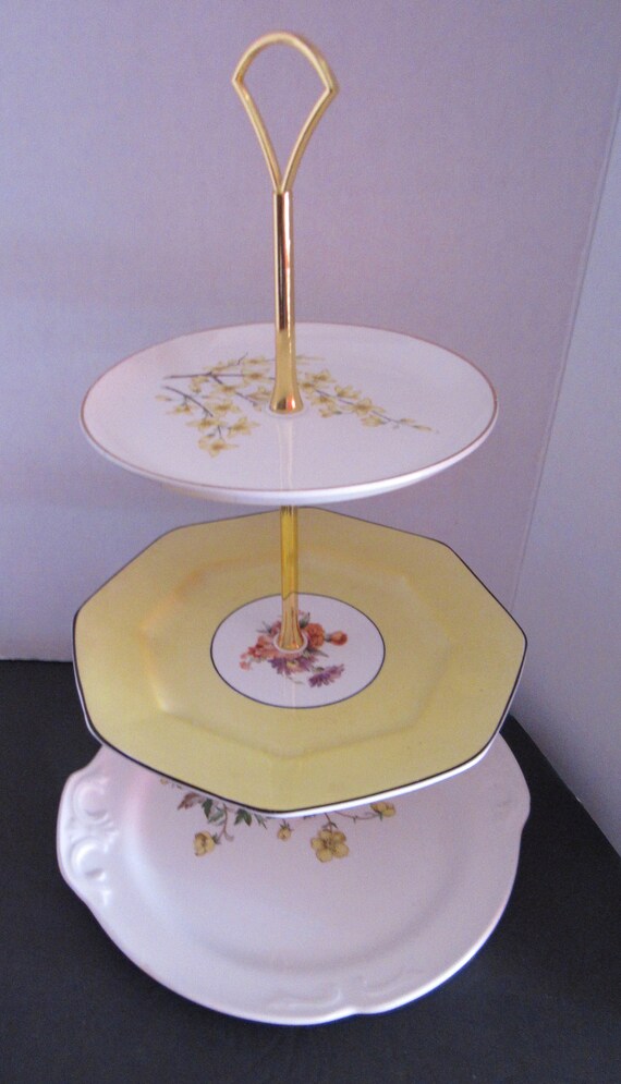 Three tiered cake server yellow and white