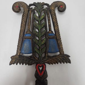 Wilton Cast Iron Trivet