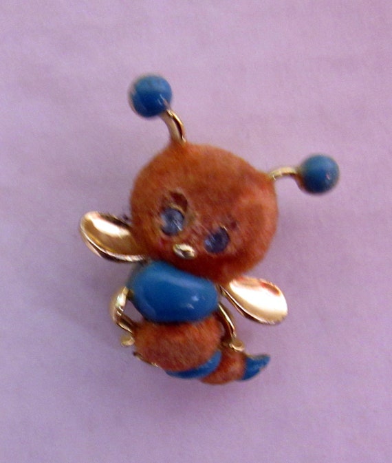 Vintage Bumblebee brooch