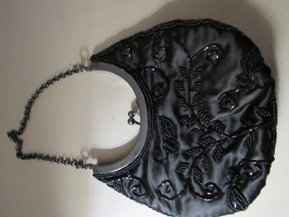 Black satin and beaded purse - image 3