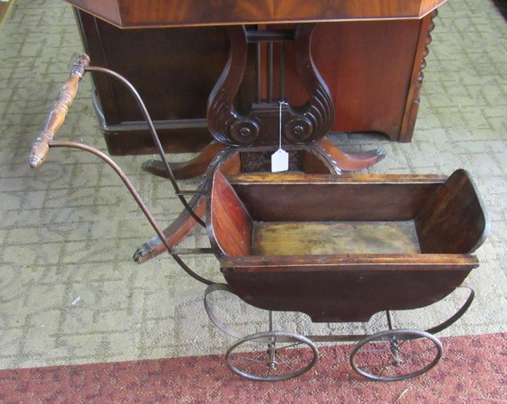 poussette poupée ancienne