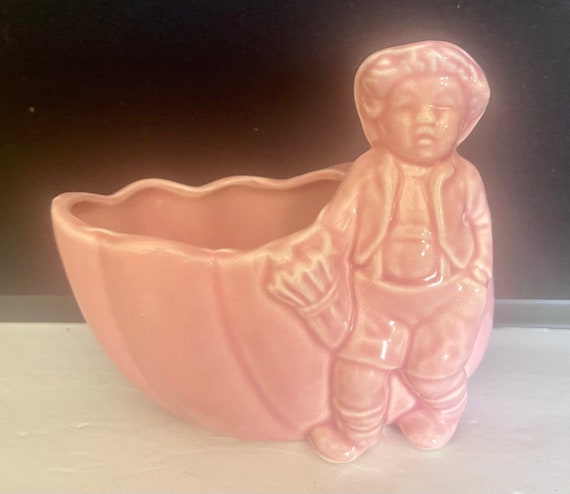 Pink vase or planter boy with shell