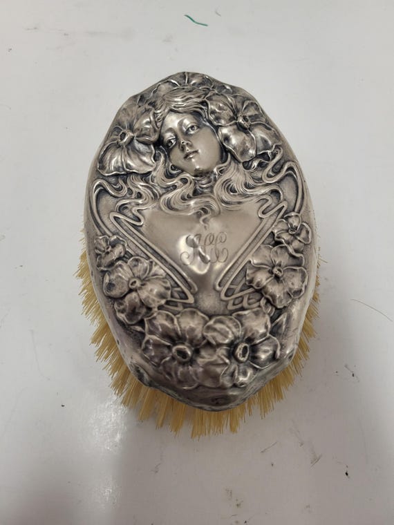 Art Nouveau Repousse Brush