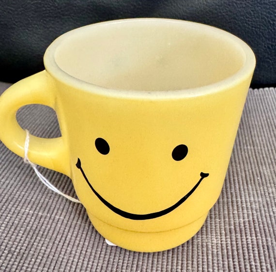 Fire King Happy Face Smiley mug