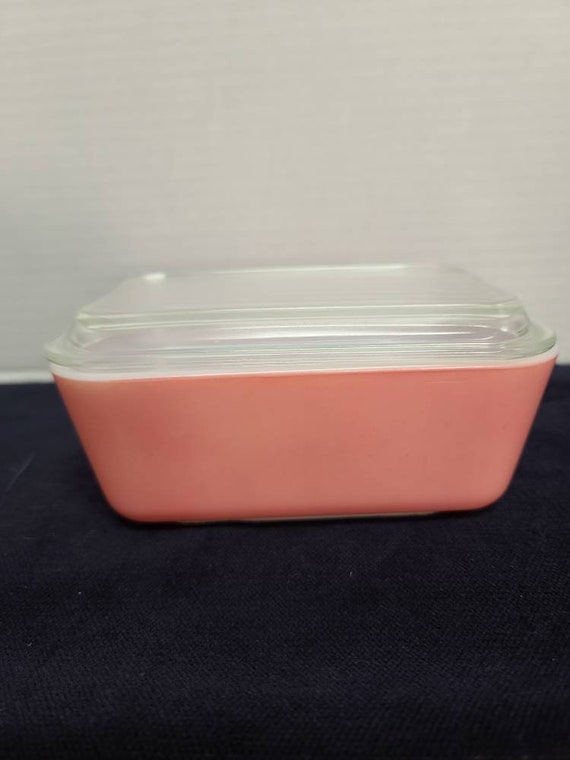 Pyrex solid pink #503 refrigerator dish with lid