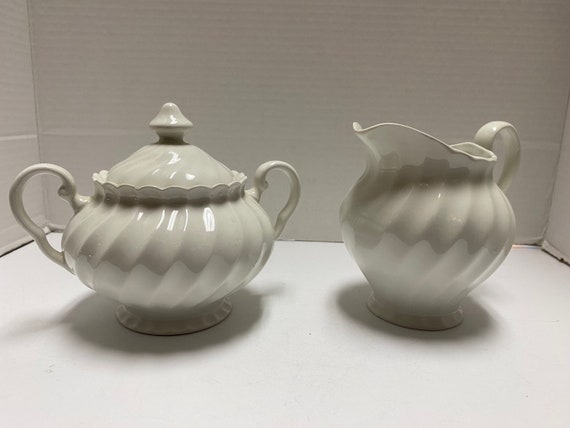 England Cream and Sugar Set