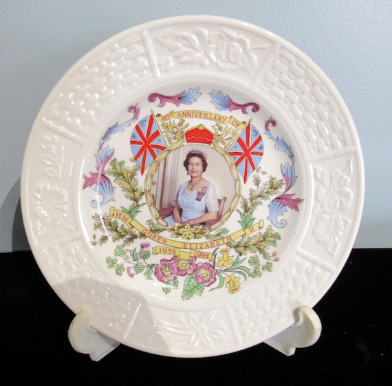 Queen Elizabeth 40th Anniversary Plate