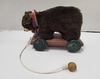 Steiff 1999 Club Edition Polar Bear on Wheels LTD Ed Made in