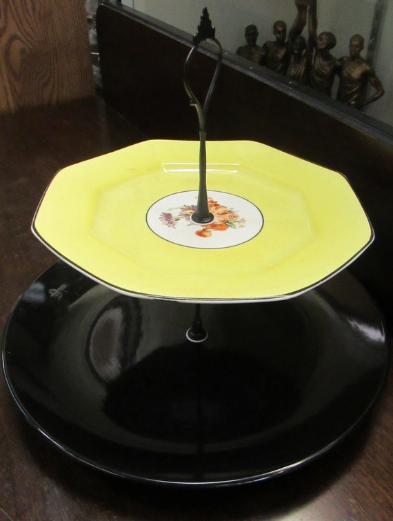 Two tiered server black and yellow
