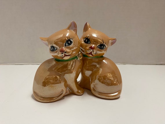 Luster Cats Salt & Pepper Shakers