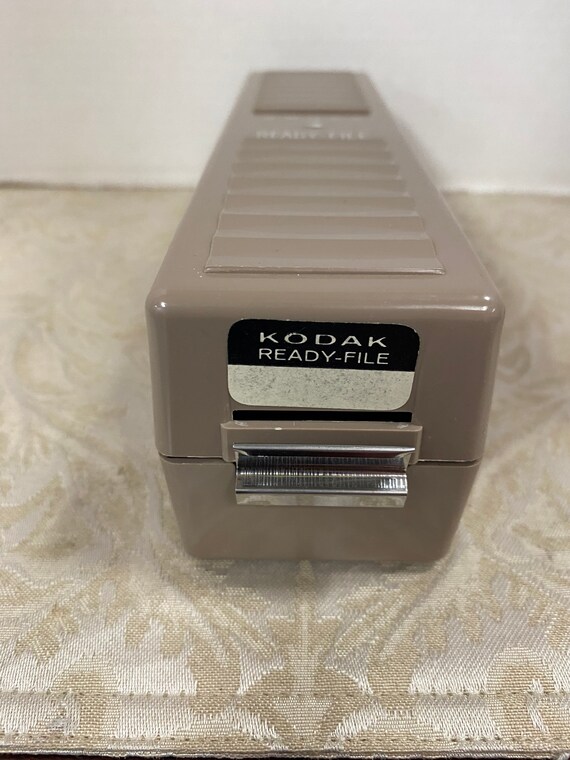 Kodak Ready File Kodaslide 35mm Slide Container Plastic Tan