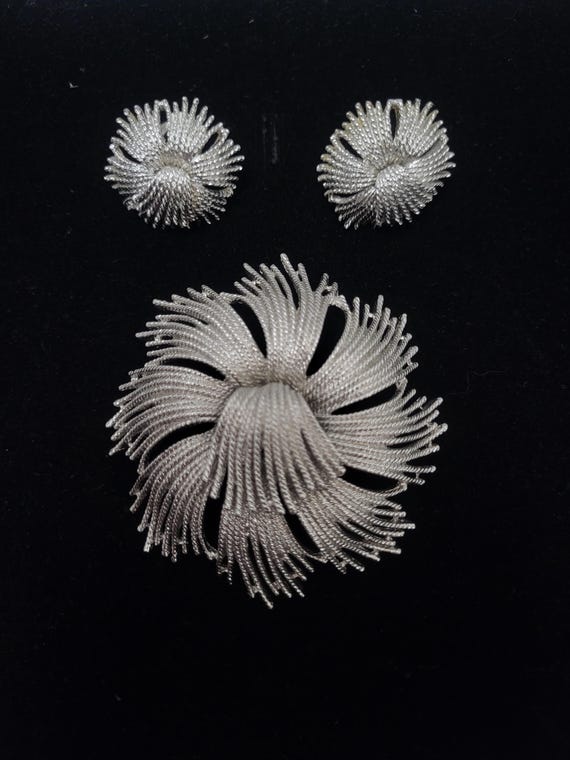 Monet Spiral Brooch & Earrings