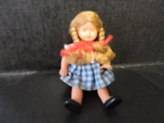 Miniature doll