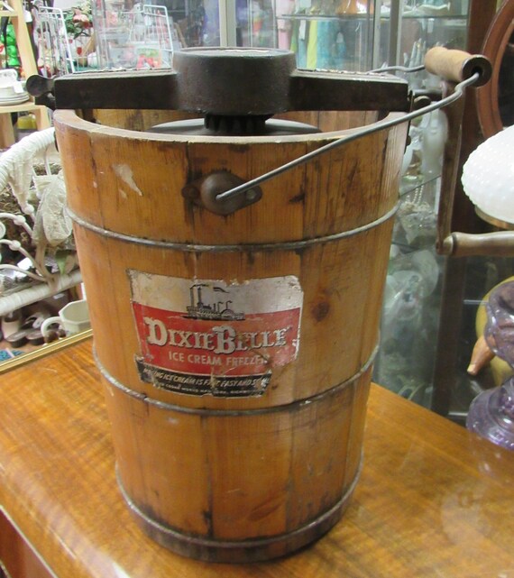 Dixie Belle Ice Cream Maker