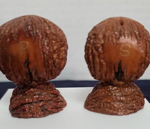 Walnut salt and pepper shakers