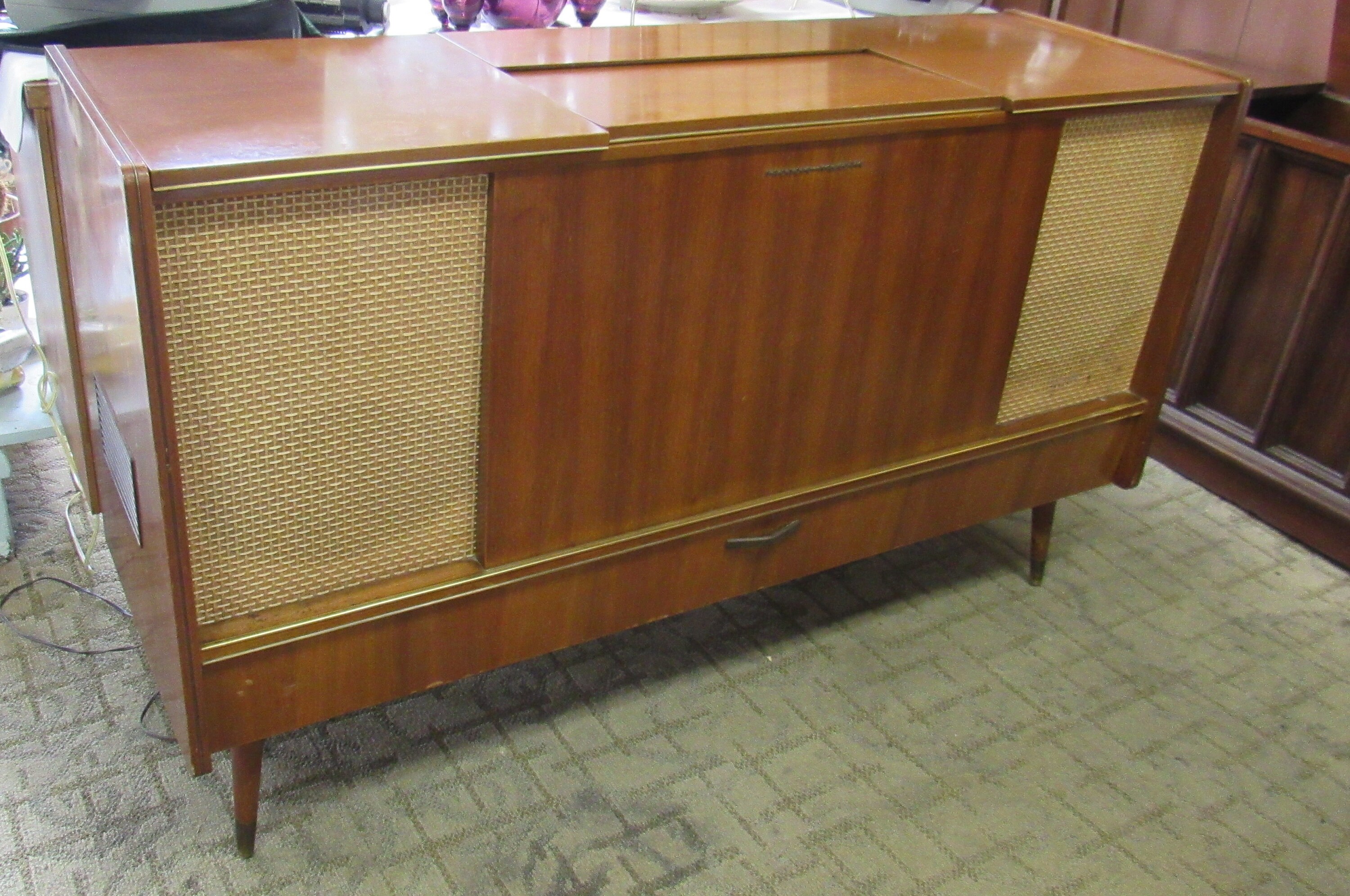 Grundig Majestic Stereo Console With Record Player And Radio