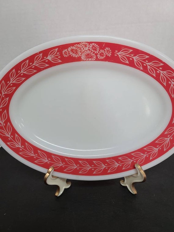 Pyrex Revel pattern oval platter