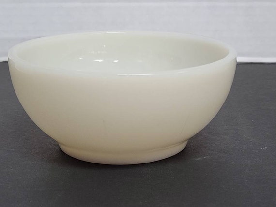 Fire King Ivory bowl