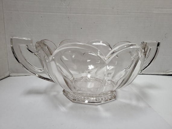 Chippendale Two Handled Bowl