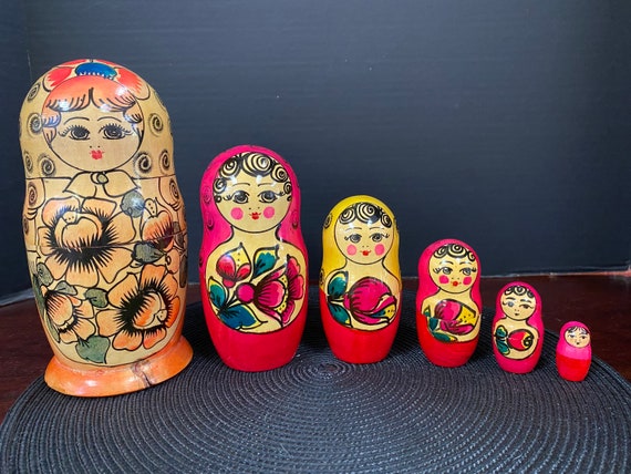 Matryoshka Nesting Dolls