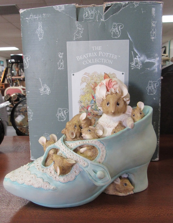 Beatrix Potter Bank shoe with box