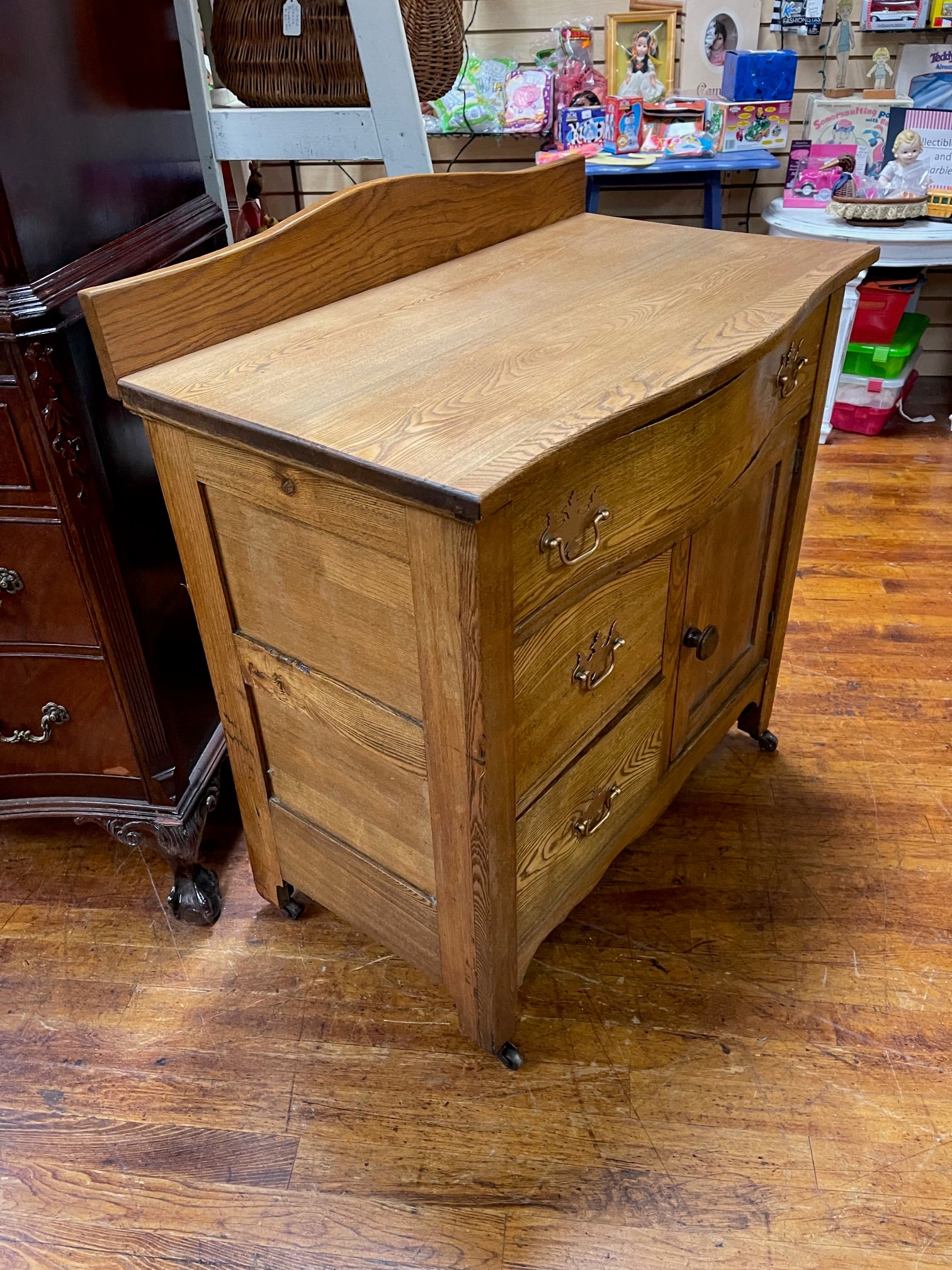 Antique Oak Wash Stand/Coffee bar/Dry Sink w/Drawers Cabinet