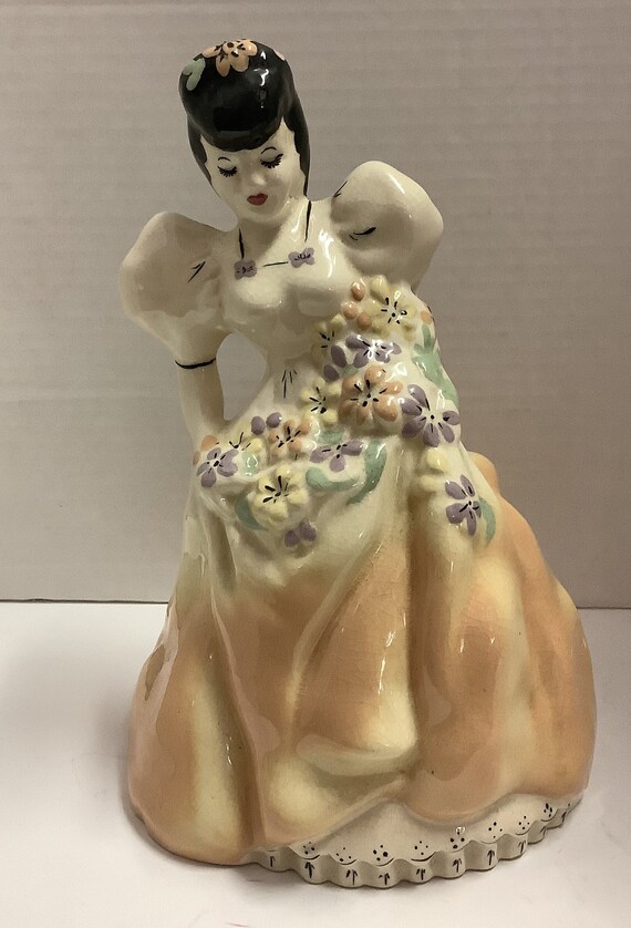 Modglin’s Lady Figurine