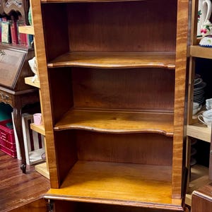 Vintage display shelf