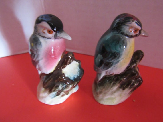 Vintage birds salt and pepper shakers