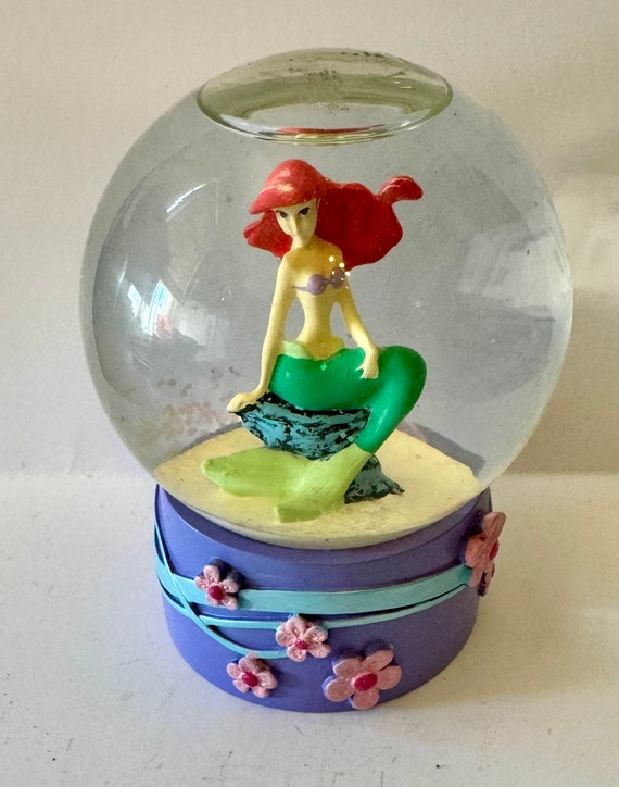 Little Mermaid Snowdome