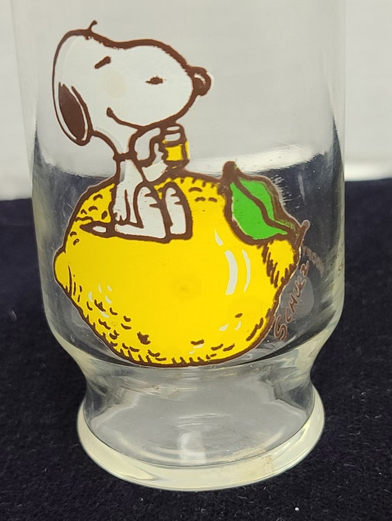 Snoopy juice glass LEMON