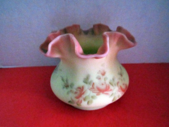 Fenton Custard Glass Vase with ruffle edge