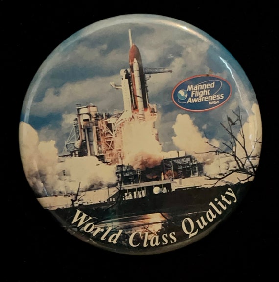 Manned Flight Awareness Nasa pin back button