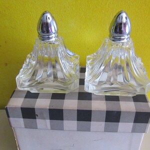 Vintage glass salt and pepper shakers MIB