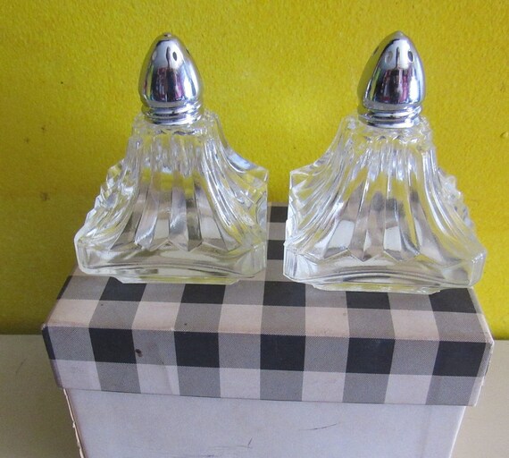 Vintage glass salt and pepper shakers MIB