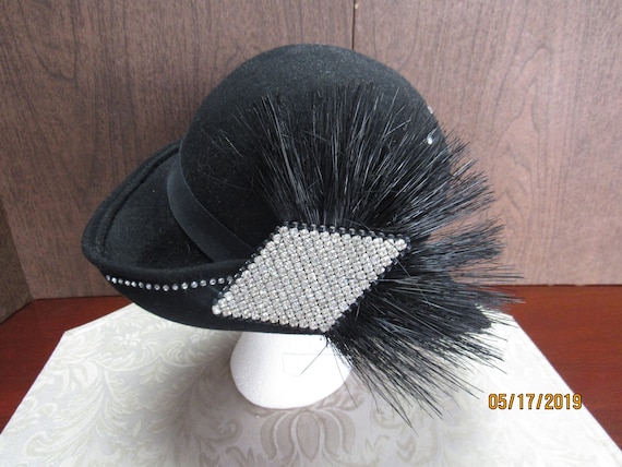 Vintage black cloche hat