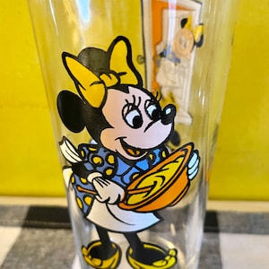 Pepsi MINNIE MOUSE glass