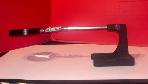 Adjustable Magnifier Glass