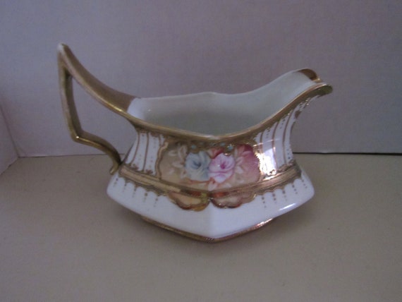 Bone china sauce boat