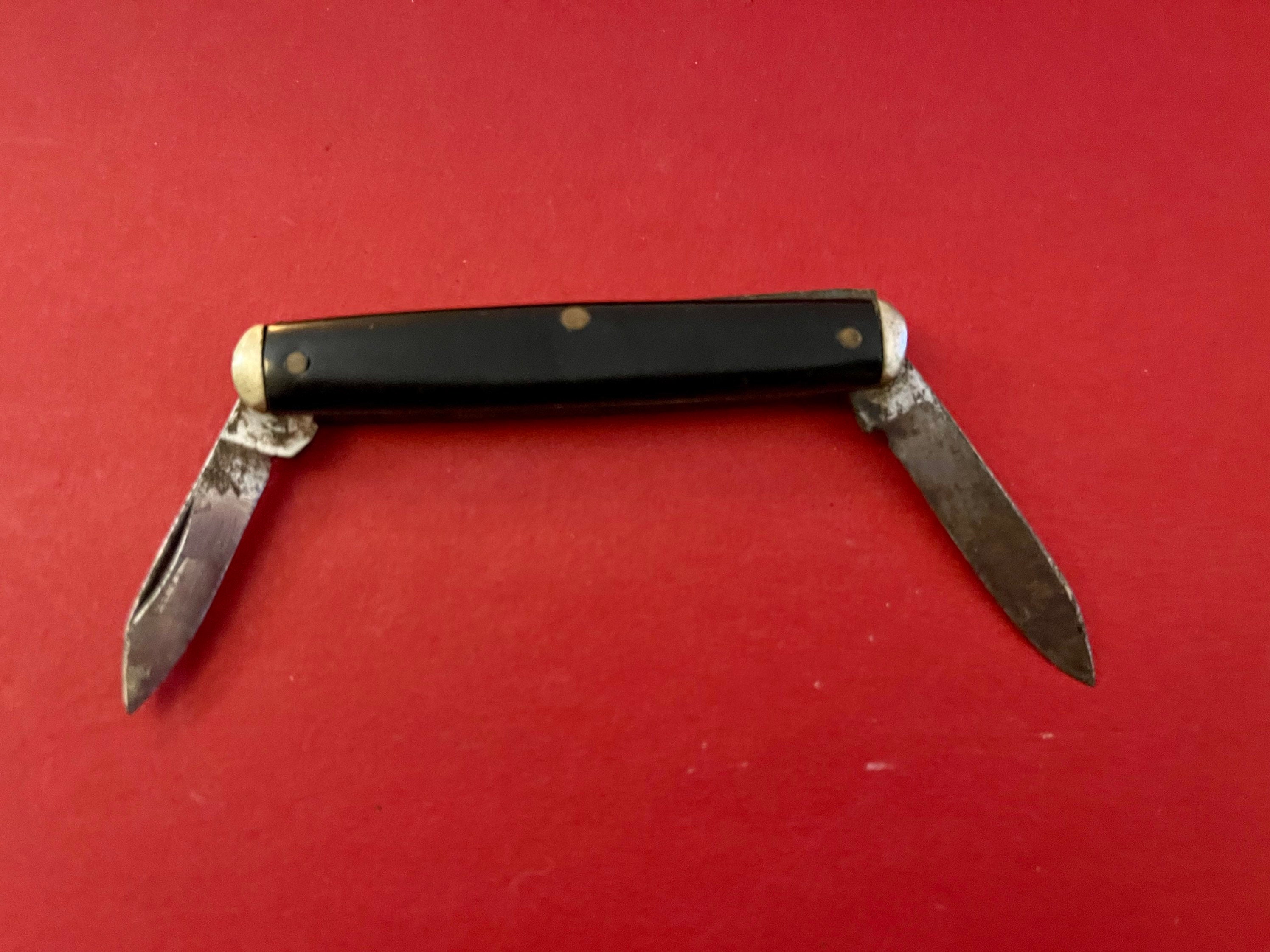 Small pocket knife