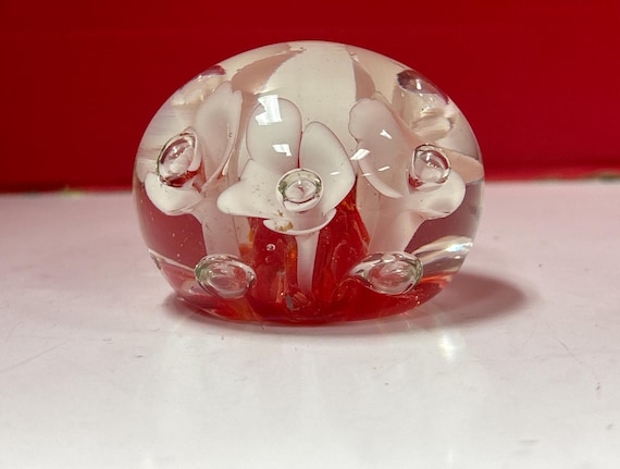 Bubbles and White flower with Red Blossoms Paperweight